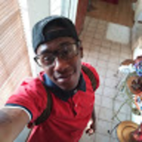 Meet your Posher, Kyle - Picture 1 of 1